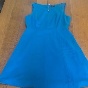 Tahari Arthur S Levine